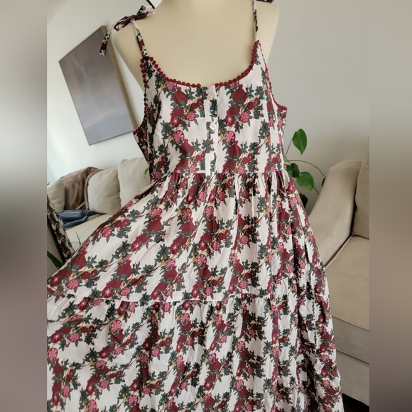 SOLD Kate Quinn Maxi Dress - Picture 5 of 10